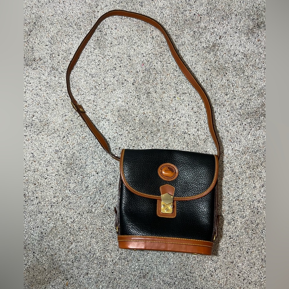 Vtg Dooney & Bourke Cavalry Spectator All-Weather Leather Shoulder Crossbody Bag